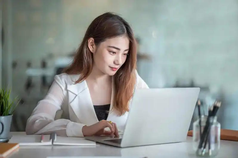 鸡市激光防伪标签公司轮播图4